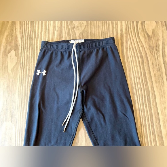 Under Armour pants - Picture 2 of 4